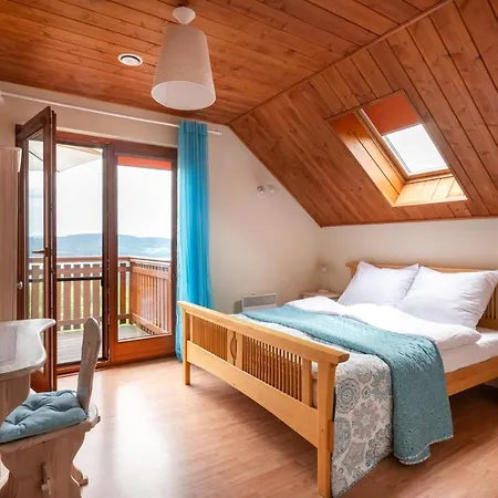 Dom Z Widokiem 405 度假居 *